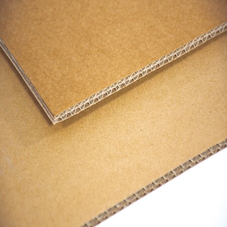 Lot de 5 plaques pour meubles en carton 100 x 69 cm