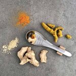 Coffret râpe cuillère à rhizome de gingembre et curcuma