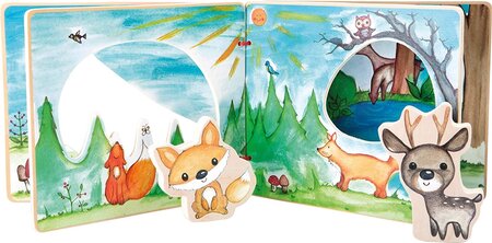Livre D'Images Pour Bébé Quatre Pages Et Des Figurines En Bois