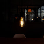 Concierge PlugnSay 1874 Bulb - ampoule vintage à filament LED WIFI E27 compatible google home et amazon alexa