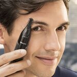 Philips nt3650/16 tondeuse nez  oreilles  sourcils (2 sabots) + pile philips aa + pochette souple