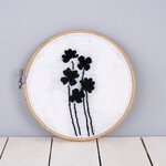 Kit cadre de broderie en bambou  17cm ø  avec accessoires  1 kit