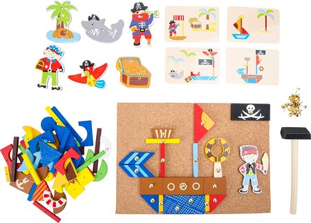 Jeu De Clous Bois, Planche En Liège Avec Motifs De Pirates À Façonner