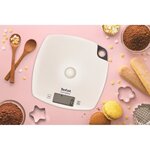 Tefal bc1000v1 compliss balance de cuisine  graduation de 5 kg / 1 g  large plateforme en plastique  fonction tare  ecran lcd
