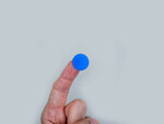 Rouleau de 500 Pastilles autocollantes bleu enlevables