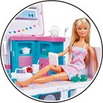 Poupée mannequin 29cm Steffi love et son camping car qui s'ouvre