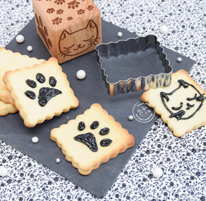 Tampon Biscuit Bois "Chat" + Découpoir