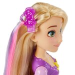 Disney princesses - princesse et surprises - poupée mannequin raiponce - 10 vetements et accessoires - a partir de 3 ans