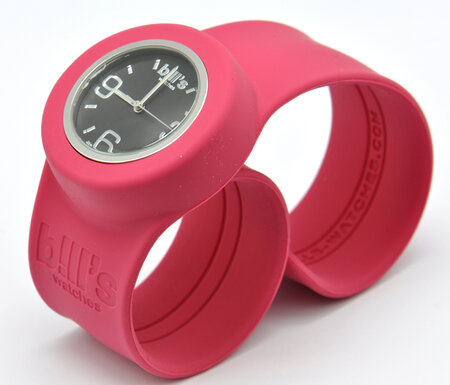 Montre classic bracelet rose framboise et cadran noir