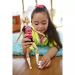 Barbie poupée joueuse de soccer dvf69