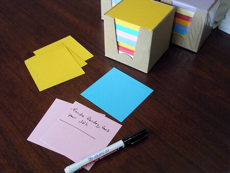 Lot de 20 Blocs cube de 600 feuillets multicolores