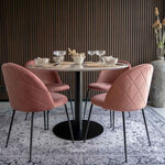 Chaise de salle à manger en velours rose avec pieds noirs