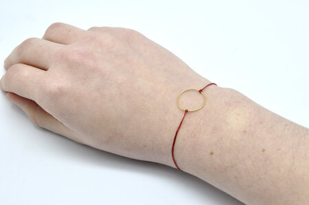 Bracelet anneau et fil lie de vin