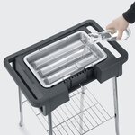 SEVERIN PG8124 Barbecue sur pieds 2500W Style Evo S - 0° a 350° en 10mn - Bac a eau réducteur de fumée et d'odeurs - Pare-vent -Noir