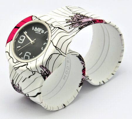 Montre classic bracelet coquelicot et cadran noir