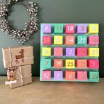 Calendrier de l'avent avec cases aimantées 36 x 36 cm
